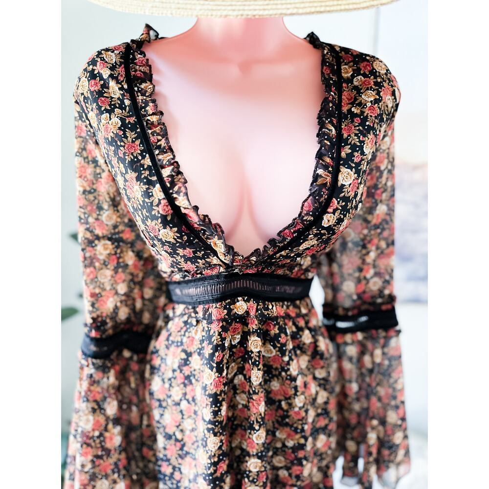 When Festivals Meet Falling Leaves boho floral floaty plunging mini dress - Picture 4 of 5